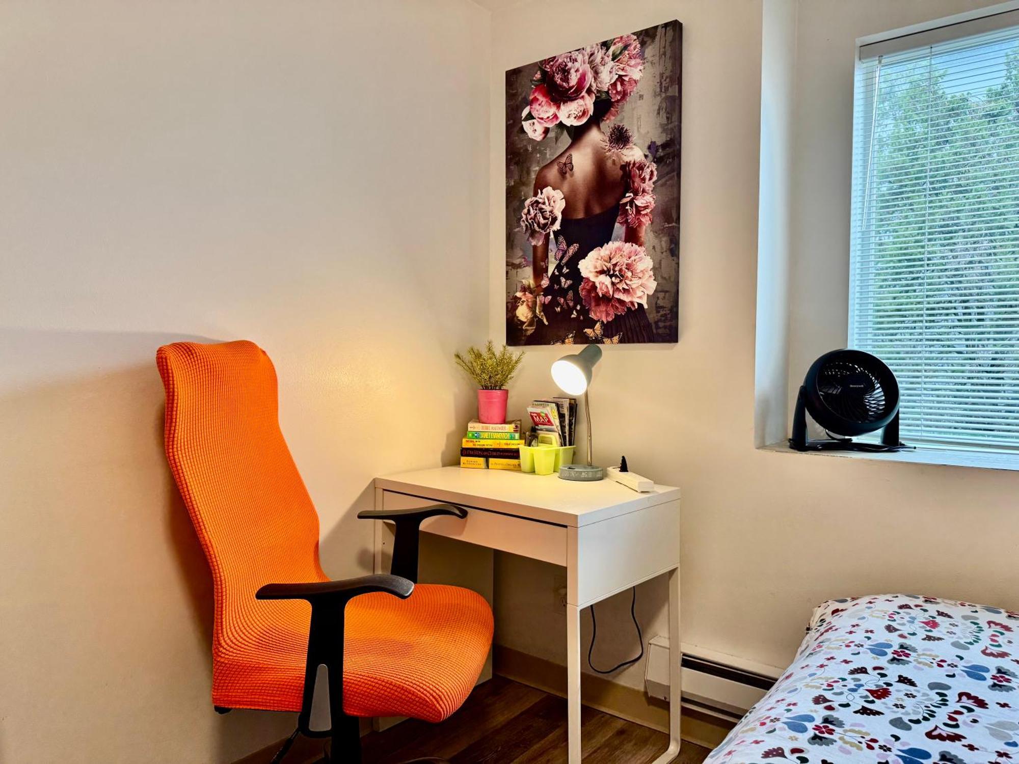 Micro Studio Apartment In University District- 10 Mins Walk To University Of Wa Сіетл Екстер'єр фото